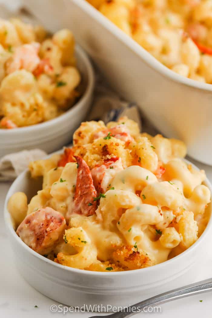 Master Extra Creamy Lobster Mac and Cheese: Bistro Indulgence at Home